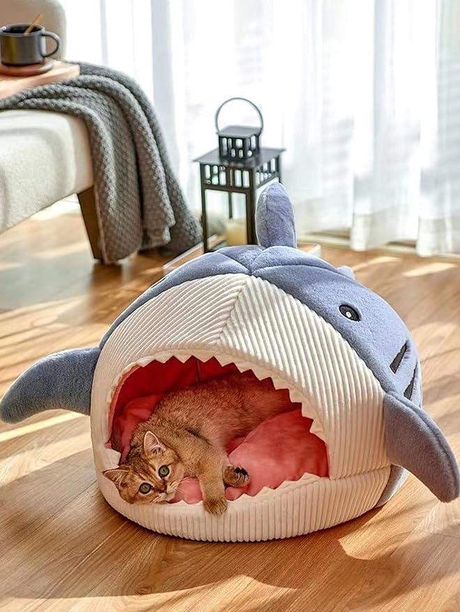 QWINEE Cat Mat Shark-Shaped Kennel Kitten Bed Hideout House Warm Soft Comfortable Semi-Closed Cat Dog Nest Blue S